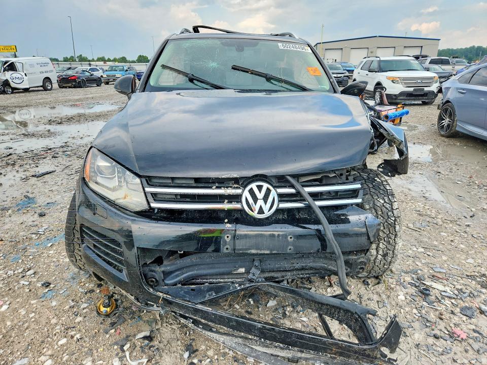 2013 VOLKSWAGEN TOUAREG V6 TDI — Фото 5 из 12