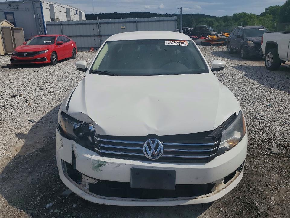 2013 VOLKSWAGEN PASSAT SE — Фото 5 из 12