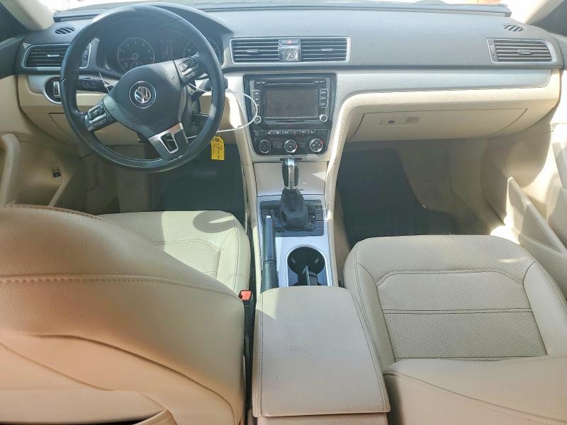 2013 VOLKSWAGEN PASSAT SE — Фото 8 из 12