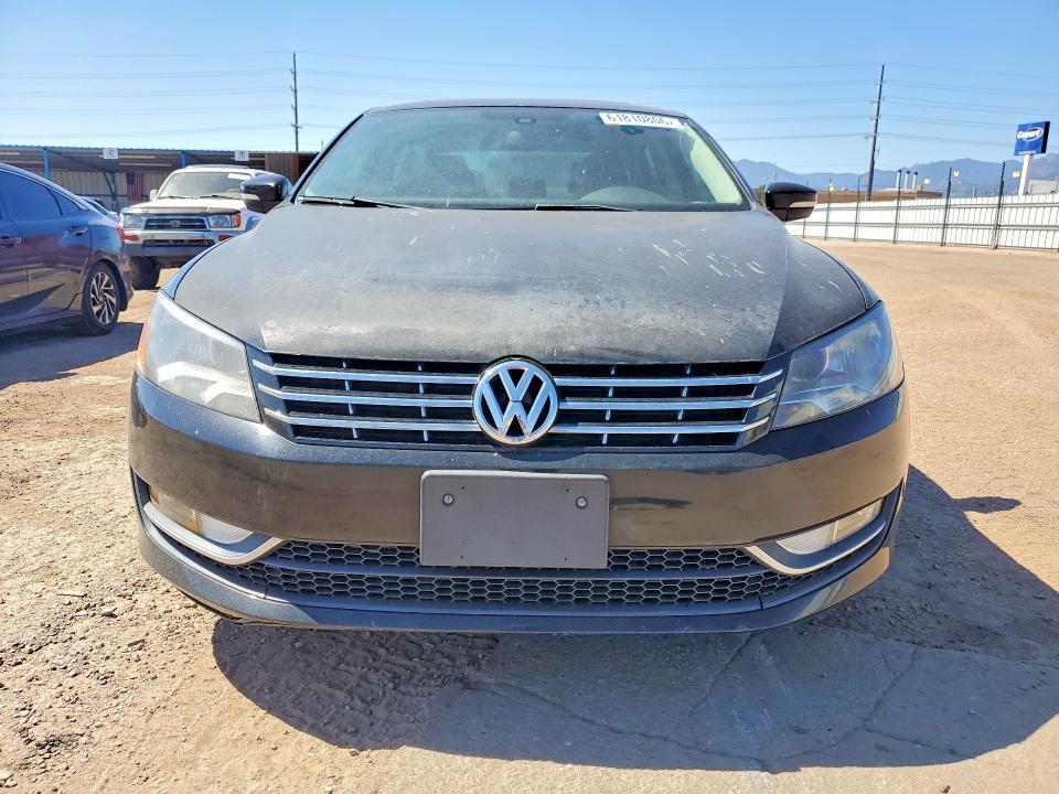 2013 VOLKSWAGEN PASSAT SEL — Фото 5 из 12