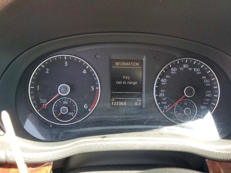 2013 VOLKSWAGEN PASSAT SEL — Фото 9 из 12