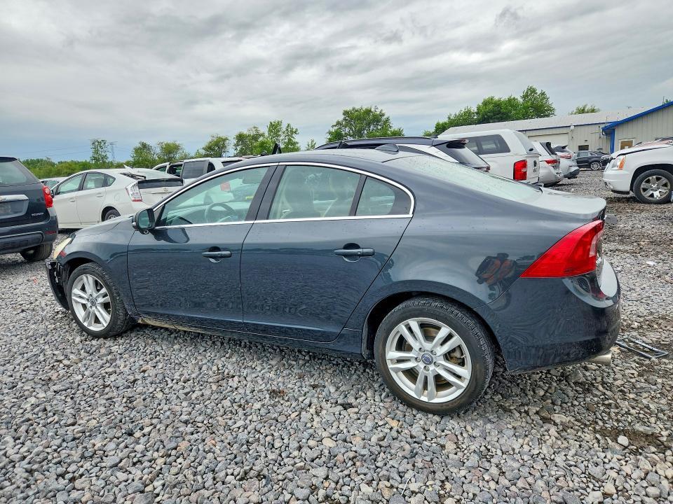 2013 VOLVO S60 T5 — Фото 2 из 12
