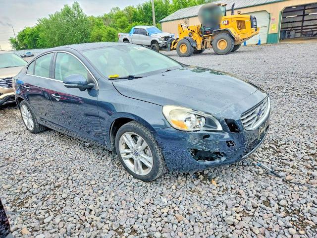 2013 VOLVO S60 T5 — Фото 4 из 12