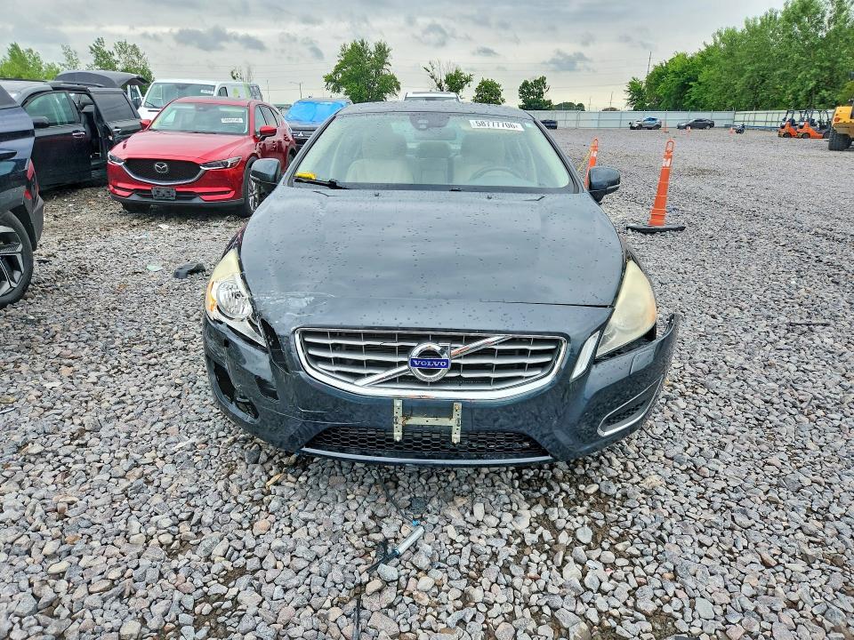 2013 VOLVO S60 T5 — Фото 5 из 12