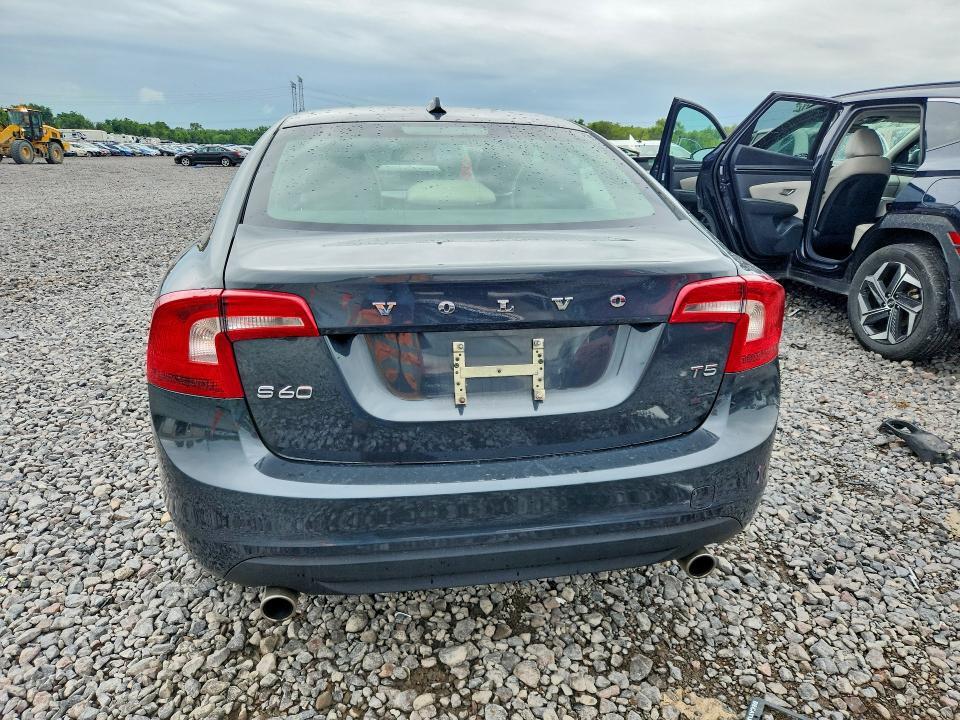 2013 VOLVO S60 T5 — Фото 6 из 12