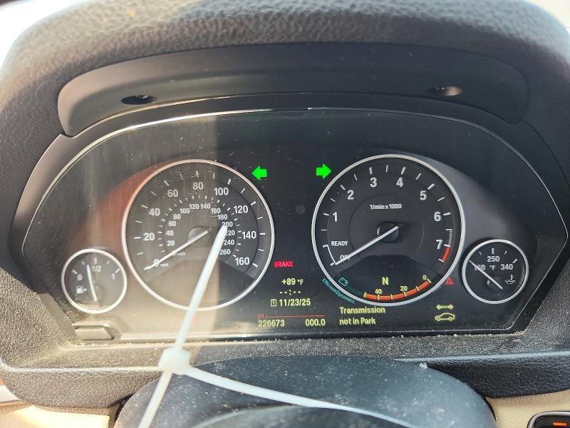2014 BMW 328 I — Фото 9 из 12