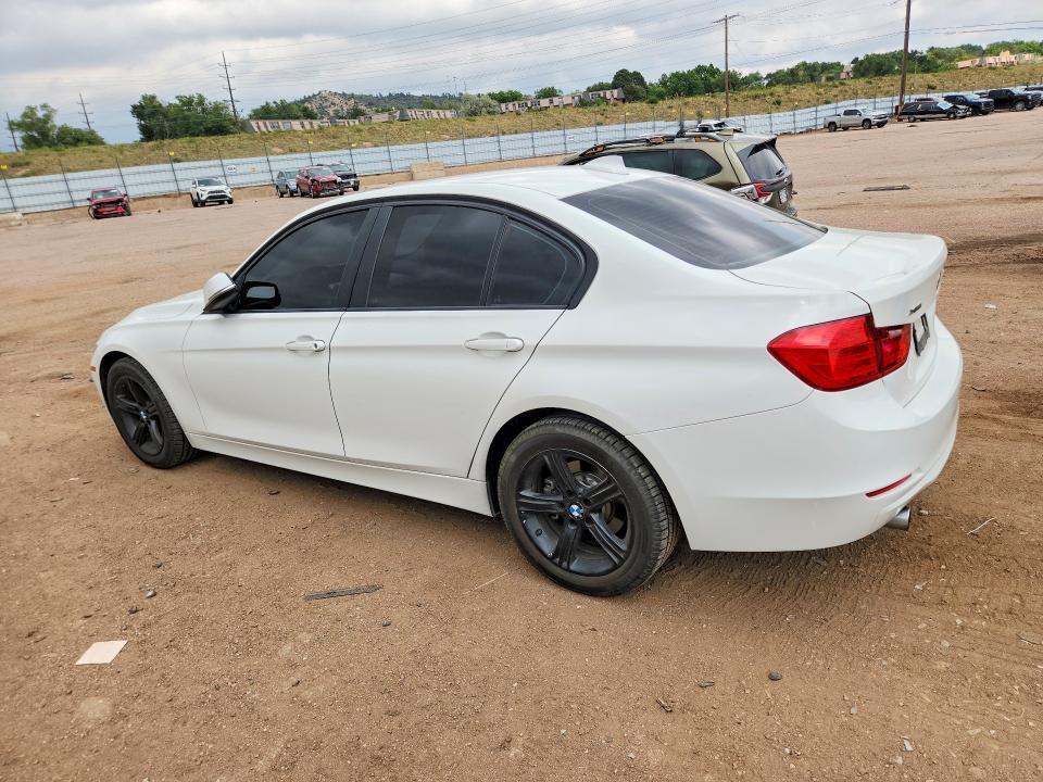 2014 BMW 320 I XDRIVE — Фото 2 из 12