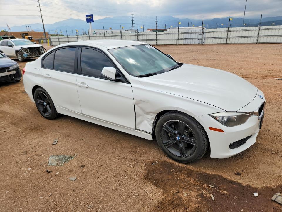 2014 BMW 320 I XDRIVE — Фото 4 из 12