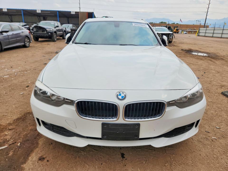 2014 BMW 320 I XDRIVE — Фото 5 из 12