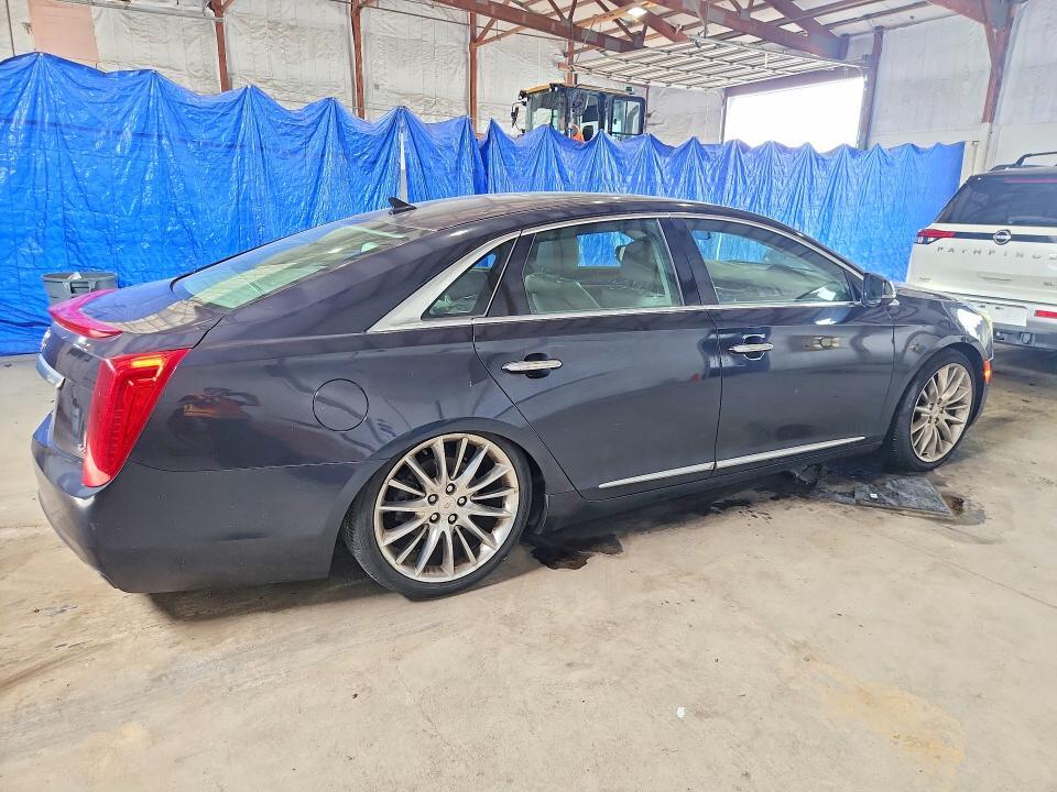 2014 CADILLAC XTS VSPORT PLATINUM — Фото 3 из 12