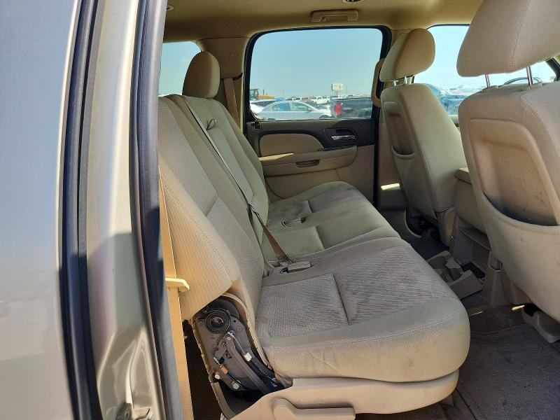 2014 CHEVROLET SUBURBAN C1500 — Фото 11 из 13