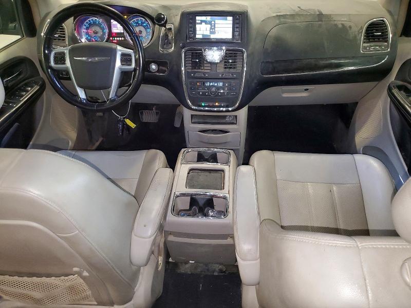 2014 CHRYSLER TOWN & COUNTRY — Фото 8 из 14