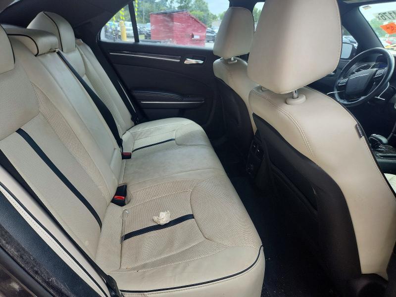 2014 CHRYSLER 300 — Фото 10 из 12