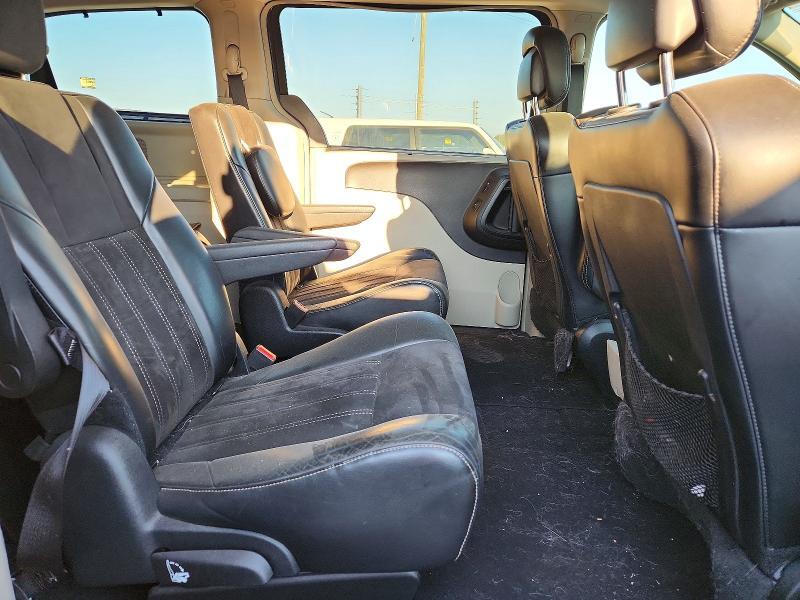 2014 CHRYSLER TOWN & COUNTRY TOURING L — Фото 11 из 13