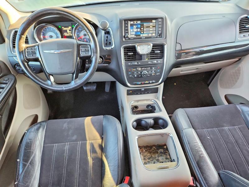 2014 CHRYSLER TOWN & COUNTRY TOURING L — Фото 8 из 13