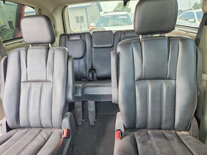 2014 CHRYSLER TOWN & COUNTRY TOURING L — Фото 10 из 13