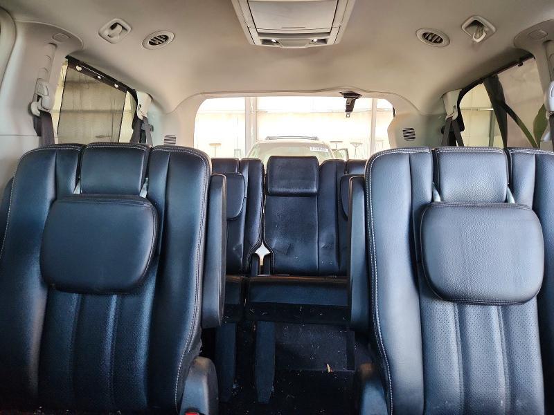 2014 CHRYSLER TOWN & COUNTRY TOURING L — Фото 10 из 13
