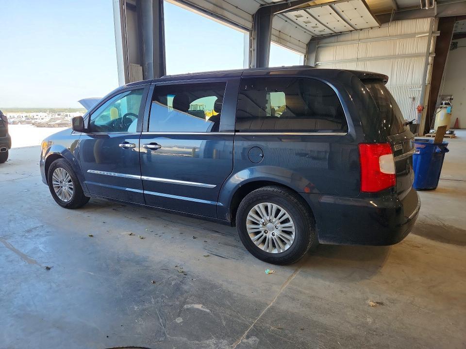2014 CHRYSLER TOWN & COUNTRY TOURING L — Фото 2 из 13