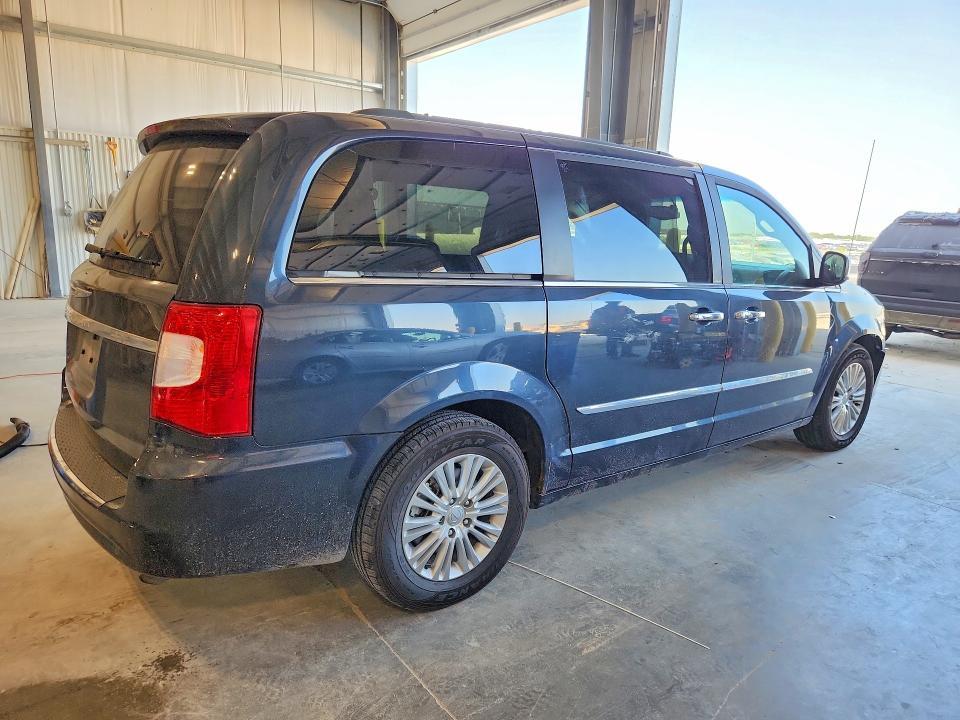 2014 CHRYSLER TOWN & COUNTRY TOURING L — Фото 3 из 13