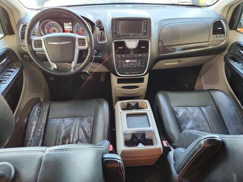 2014 CHRYSLER TOWN & COUNTRY TOURING L — Фото 8 из 13