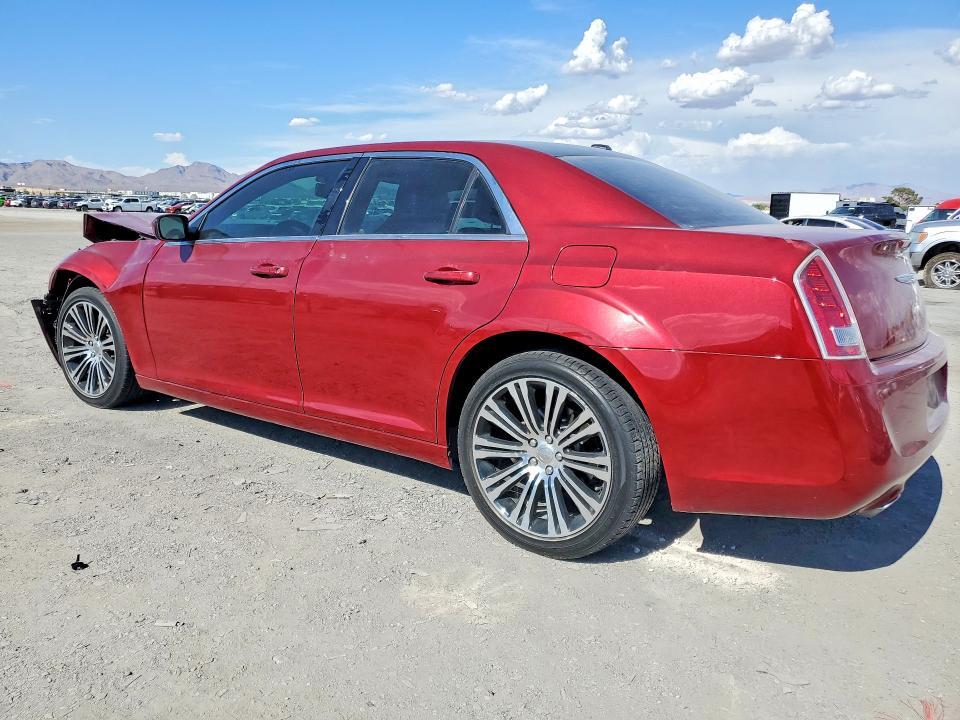 2014 CHRYSLER 300 S — Фото 2 из 12