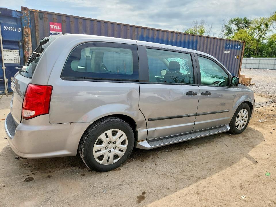 2014 DODGE GRAND CARAVAN SE — Фото 3 из 14