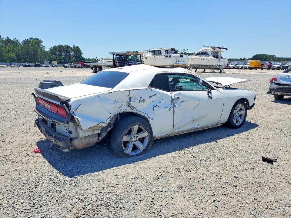 2C3CDYAG4EH306296 2014 DODGE CHALLENGER photo no. 3