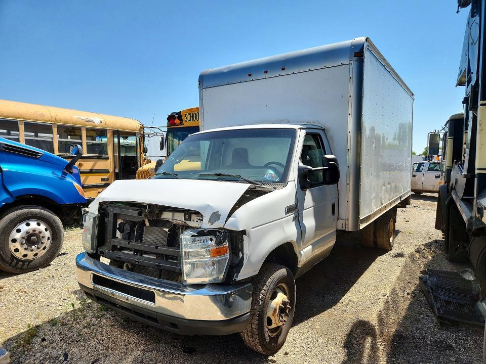 1FDWE3FL1EDA52151 2014 FORD CUTAWAY photo no. 1