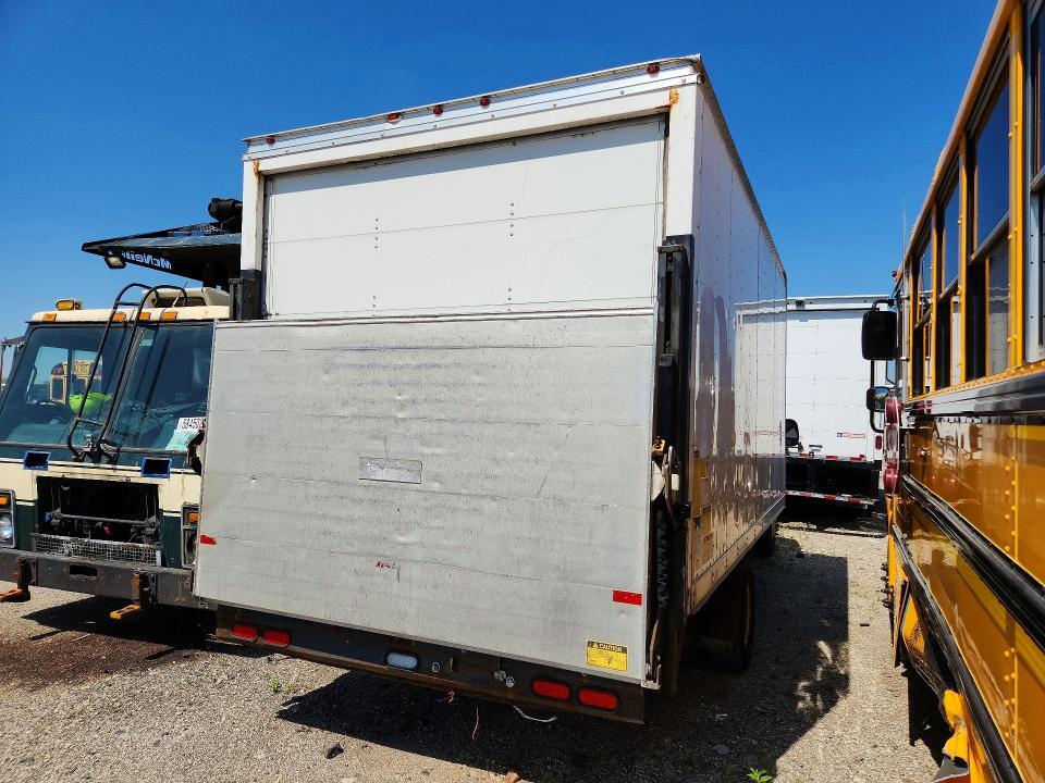 1FDWE3FL1EDA52151 2014 FORD CUTAWAY photo no. 3