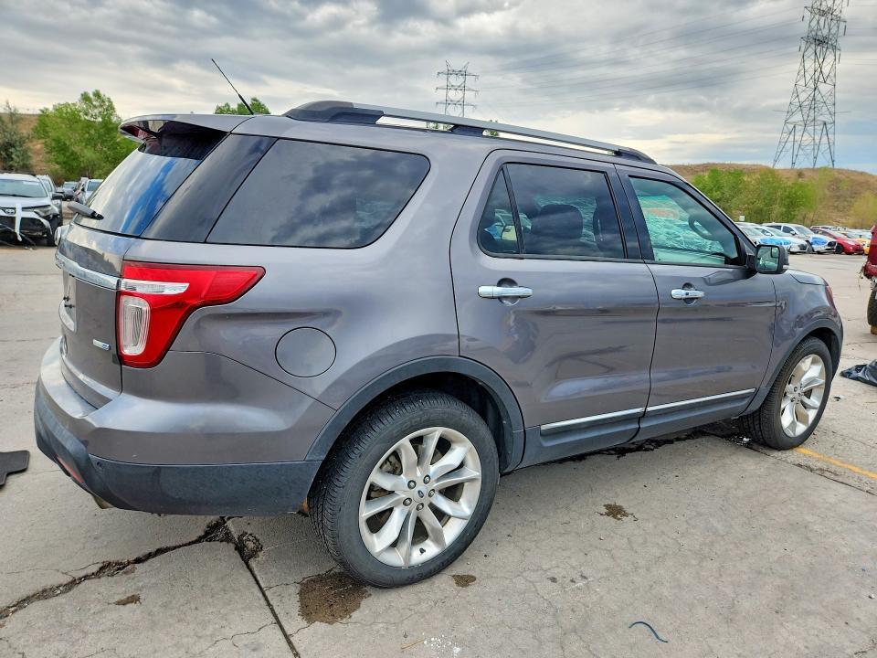 1FM5K8F80EGB73135 2014 FORD EXPLORER photo no. 3