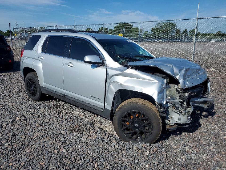 2014 GMC TERRAIN SLE — Фото 4 из 14