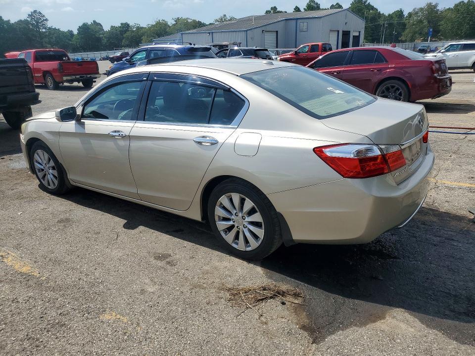 1HGCR2F87EA131702 2014 HONDA ACCORD photo no. 2