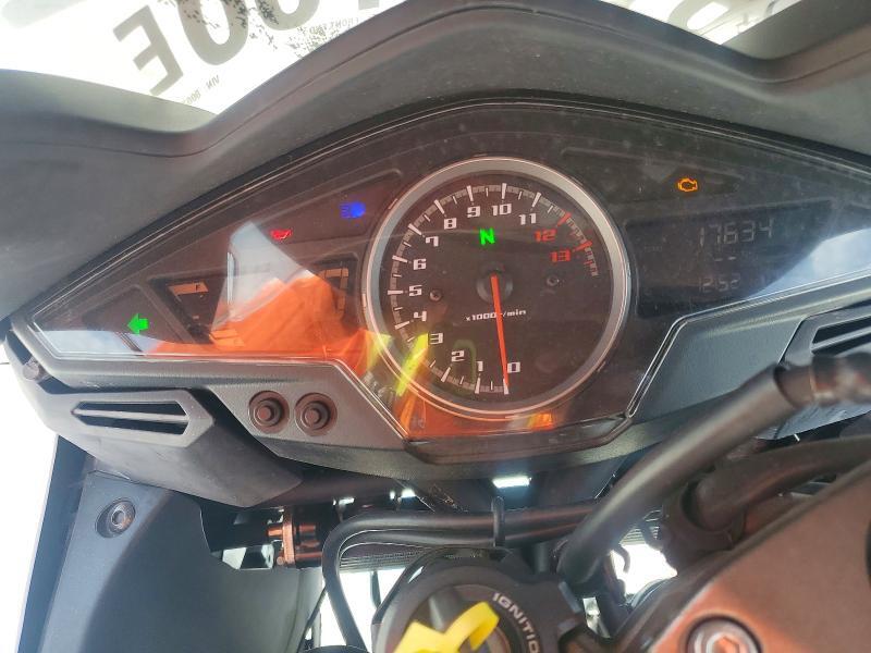 JH2RC7915EK000355 2014 HONDA VFR800 photo no. 7