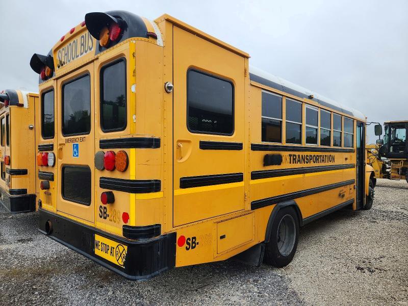 2014 IC CORPORATION CE SERIES SCHOOL - SCHOOL BUS — Фото 4 из 10
