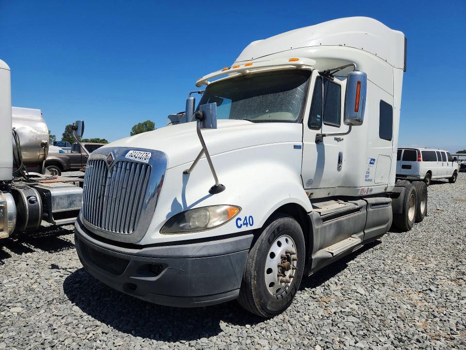 2014 INTERNATIONAL PROSTAR SEMI TRUCK