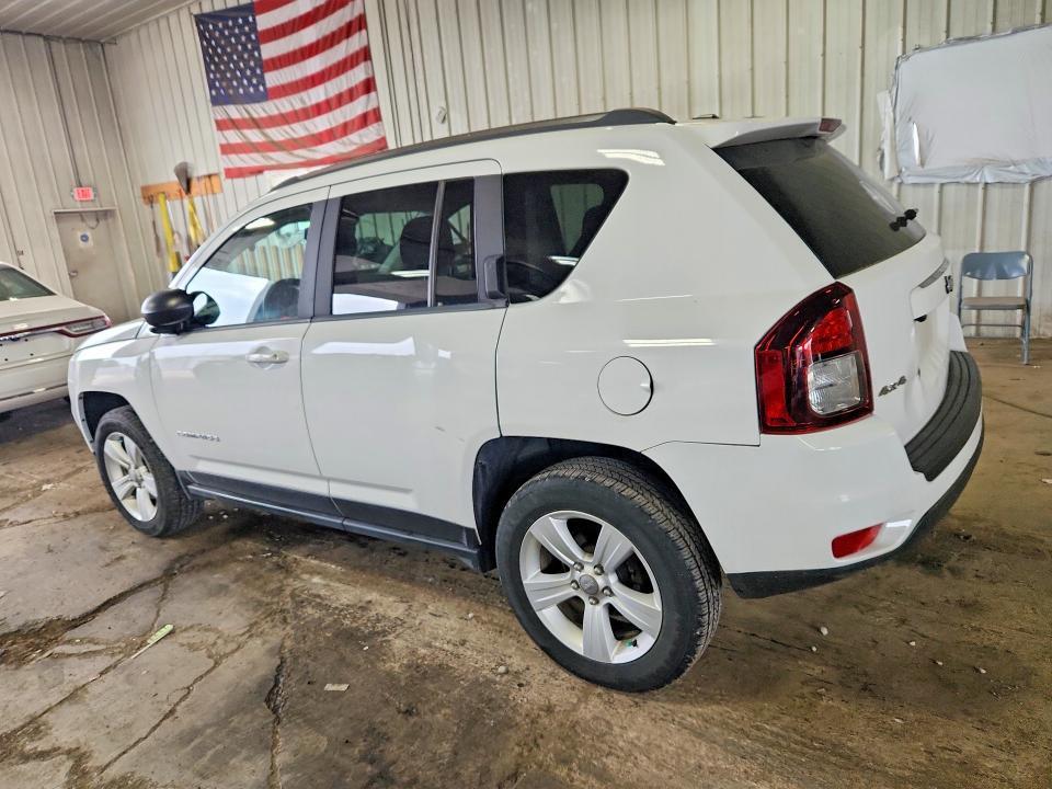 1C4NJDBB5ED626782 2014 JEEP COMPASS photo no. 2