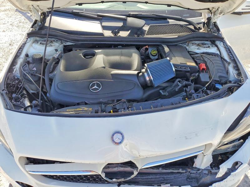 2014 MERCEDES-BENZ CLA 250 — Фото 11 из 12