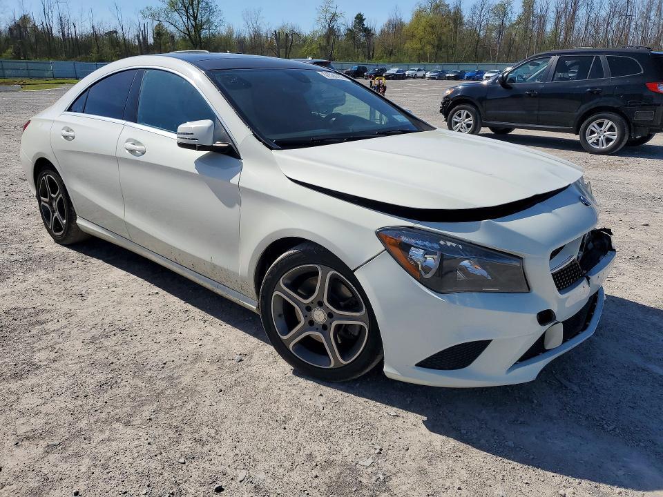 2014 MERCEDES-BENZ CLA 250 — Фото 4 из 12