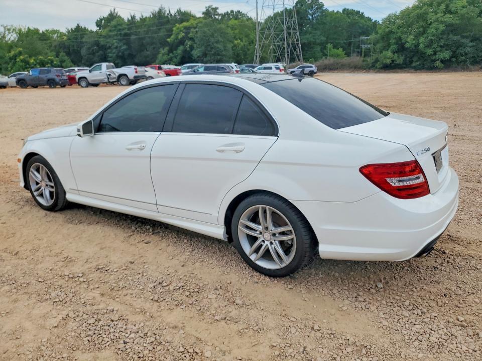 2014 MERCEDES-BENZ C 250 — Фото 2 из 12