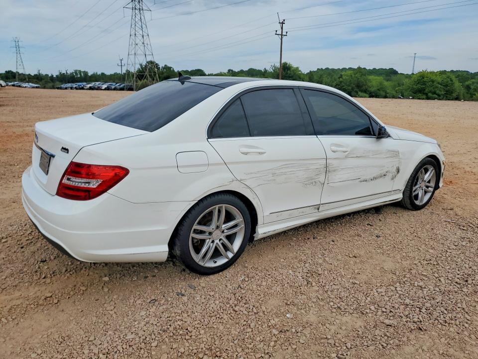 2014 MERCEDES-BENZ C 250 — Фото 3 из 12