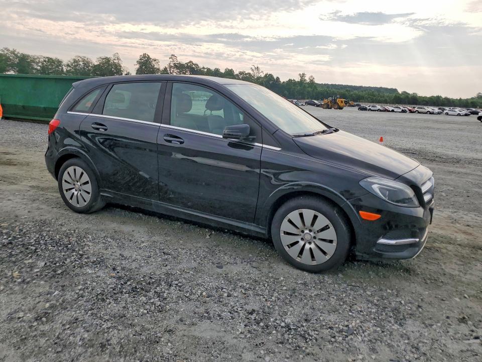 2014 MERCEDES-BENZ B ELECTRIC — Фото 4 из 12