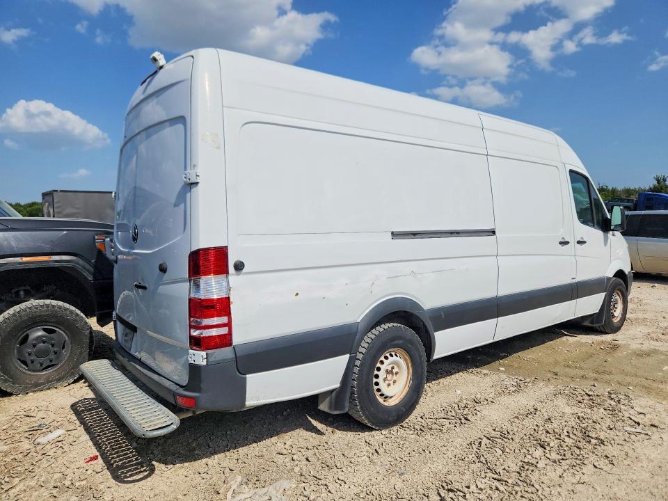 2014 MERCEDES-BENZ SPRINTER 2500 DELIVERY VAN — Фото 3 из 13