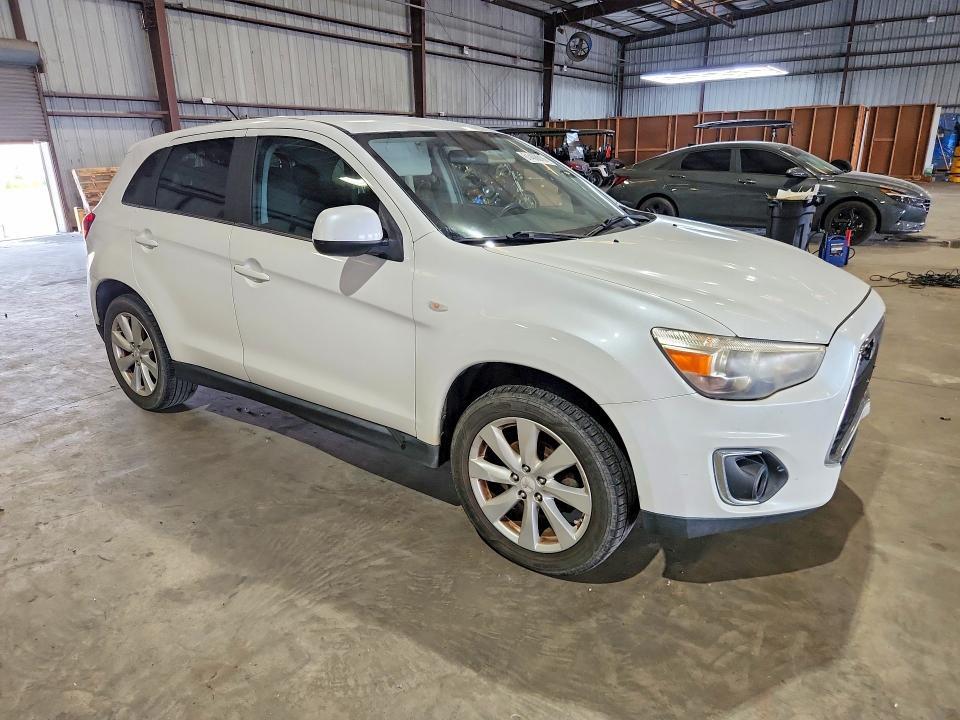 2014 MITSUBISHI OUTLANDER SPORT SE — Фото 4 из 13