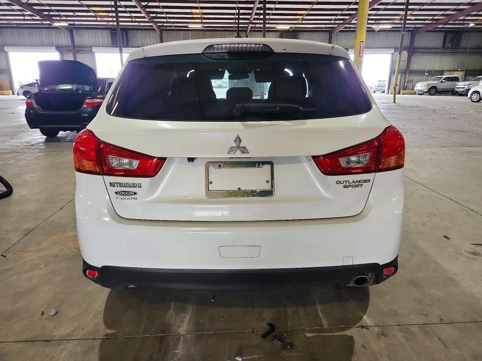 2014 MITSUBISHI OUTLANDER SPORT SE — Фото 6 из 13