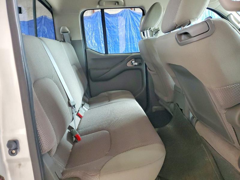 2014 NISSAN FRONTIER — Фото 10 из 12