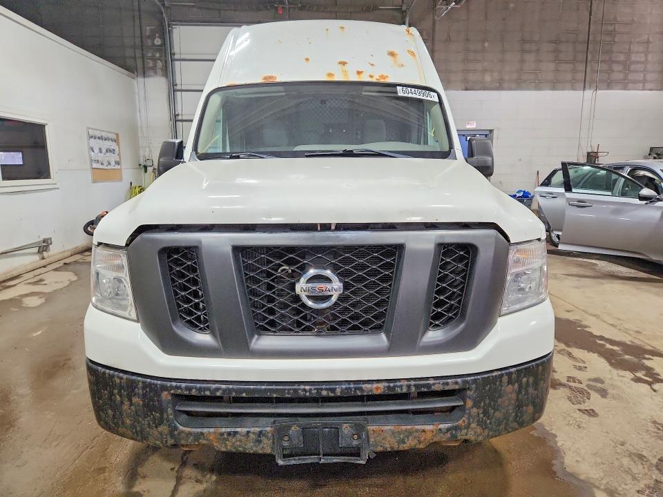 2014 NISSAN NV 2500 — Фото 5 из 13