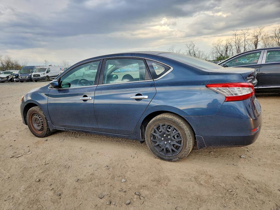 2014 NISSAN SENTRA S — Фото 2 из 12