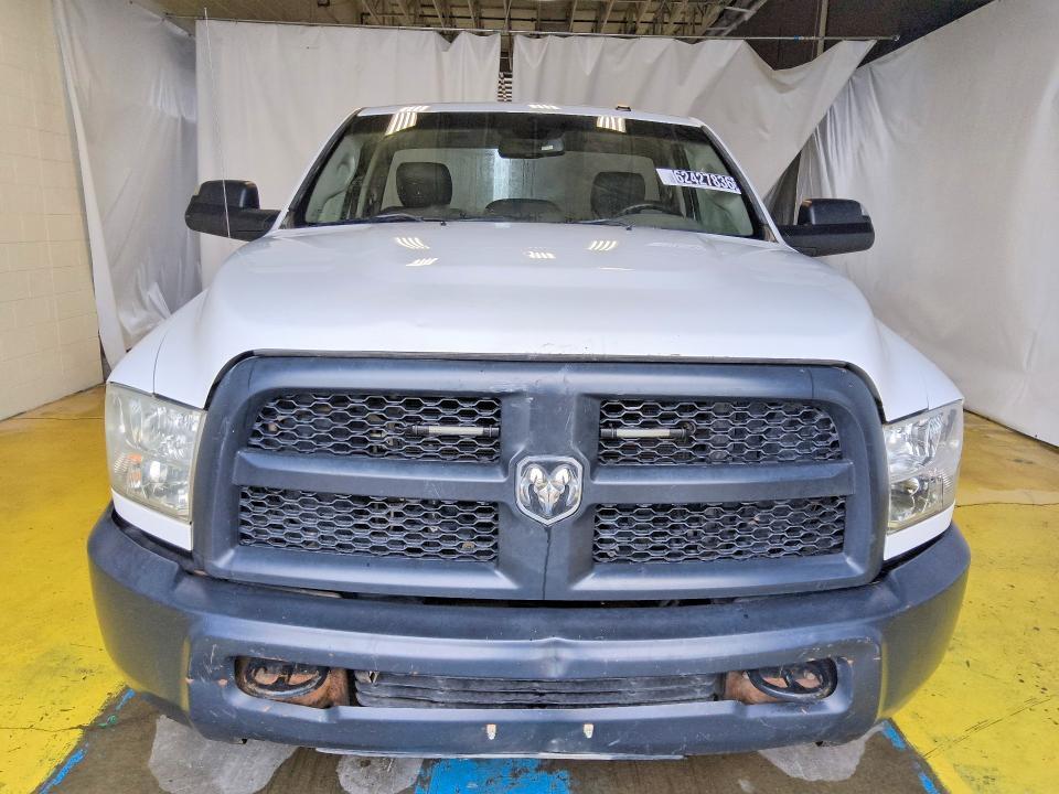 2014 RAM 2500 ST — Фото 5 из 12