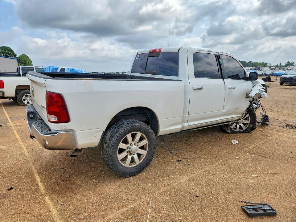 2014 RAM 2500 SLT — Фото 3 из 12