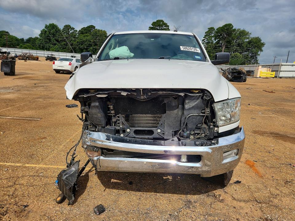 2014 RAM 2500 SLT — Фото 5 из 12